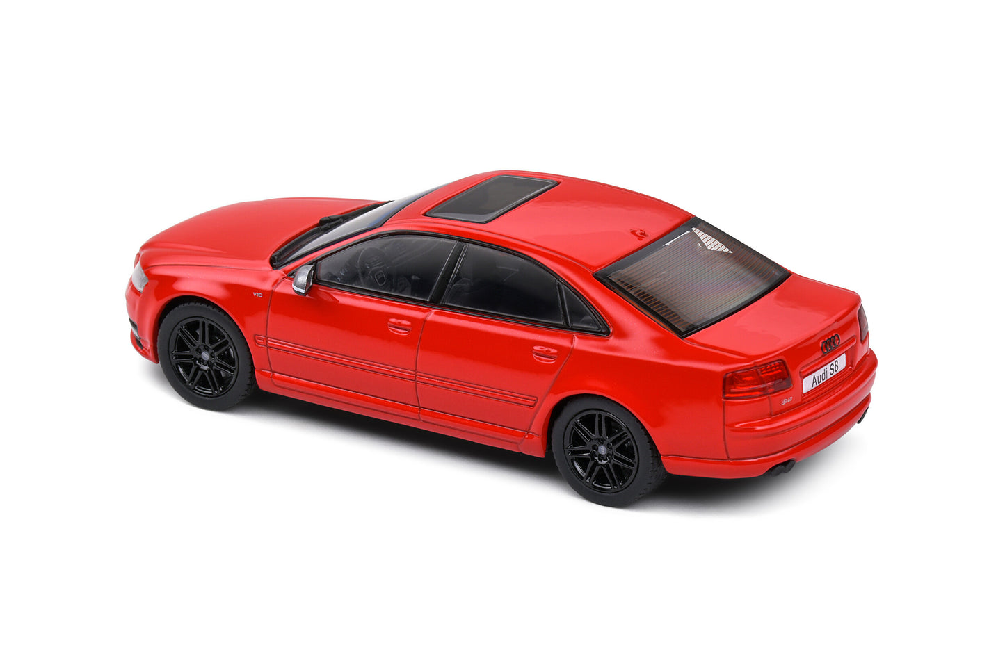 Audi S8 (D3) – 2010 – Crvena sa crnom linijom – 1:43 – Solido