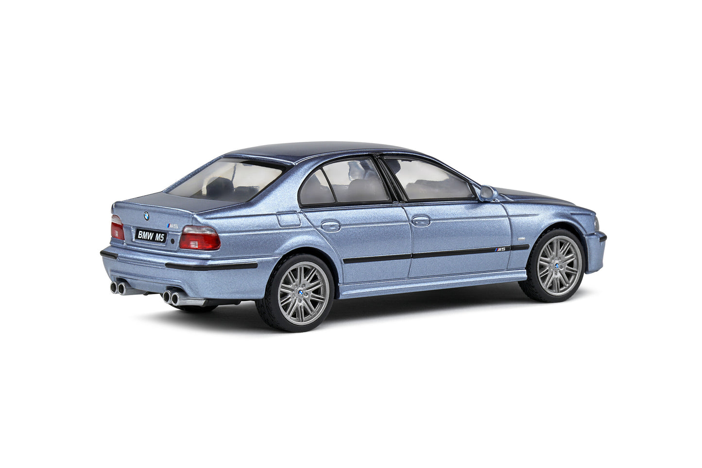 BMW M5 E39 – 2000 – Silver Water Blue – 1:43 – Solido