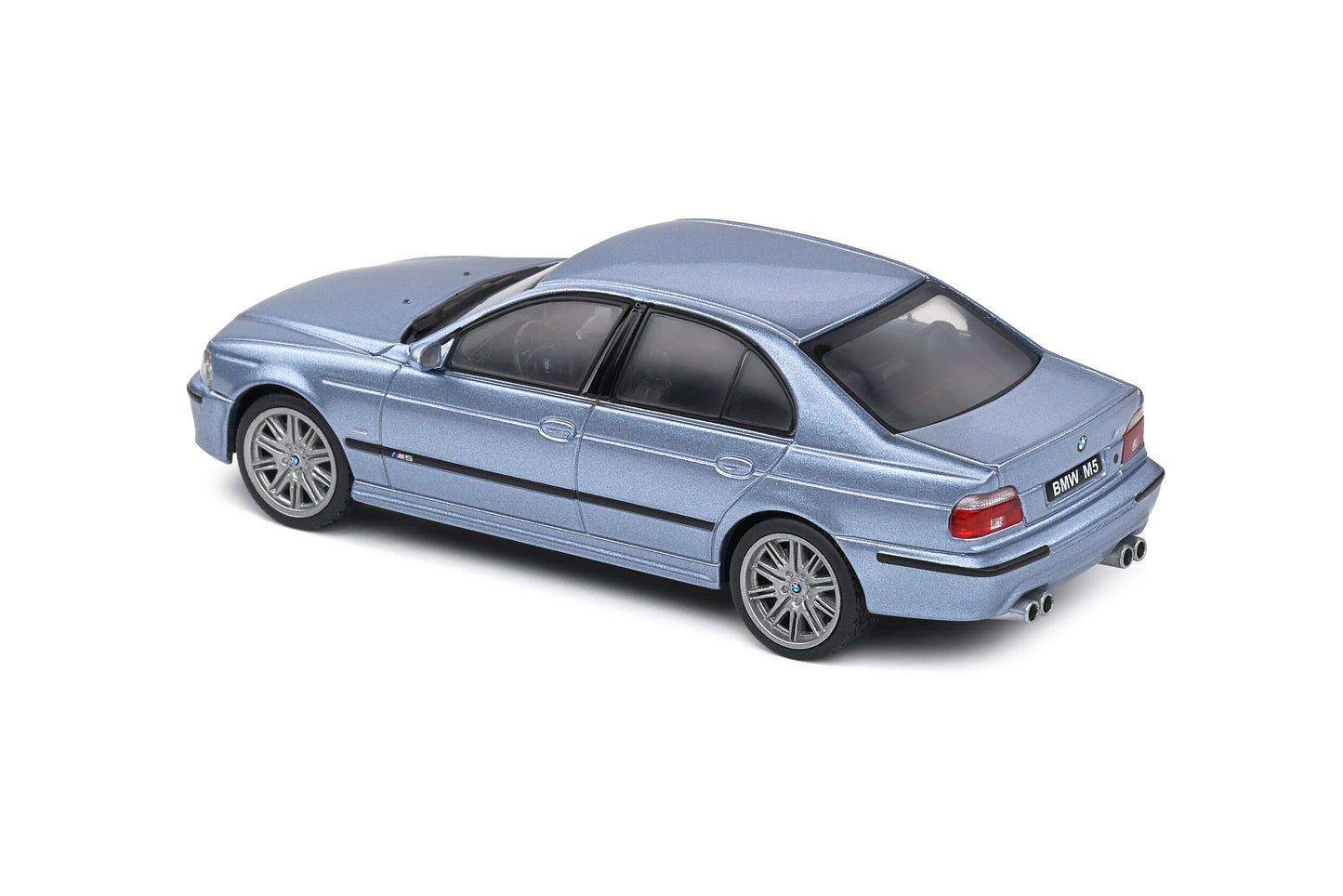 BMW M5 E39 – 2000 – Silver Water Blue – 1:43 – Solido