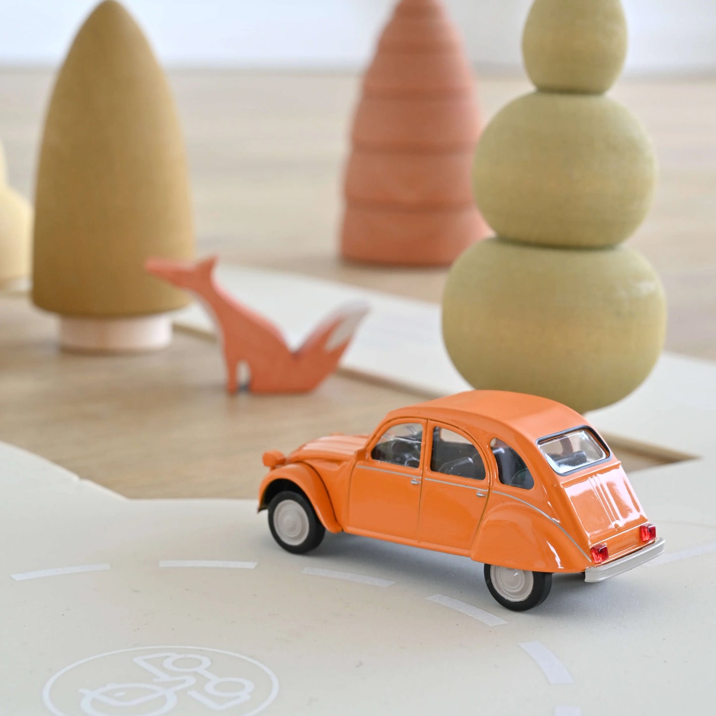 Citroën 2CV 6 Club 1979 – Mandarin Orange – Norev Jet‑car