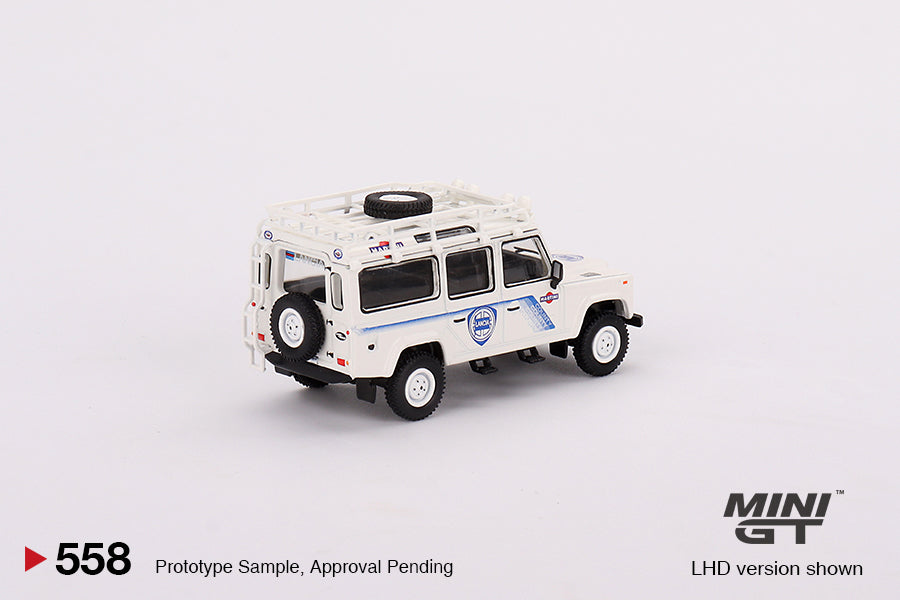 Land Rover Defender 110 Safari Rally – MiniGT