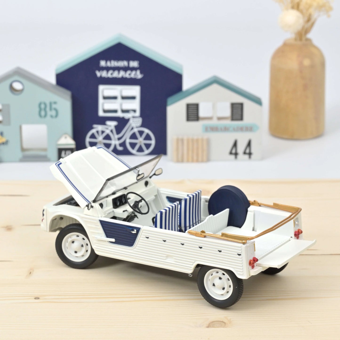 Citroën Méhari 1983 Azur – 1:18 Die‑Cast Norev