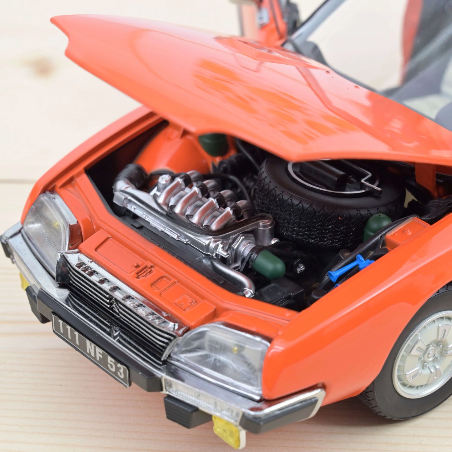 Citroën CX 2400 GTi 1977 Mandarine Orange – Die‑Cast Norev