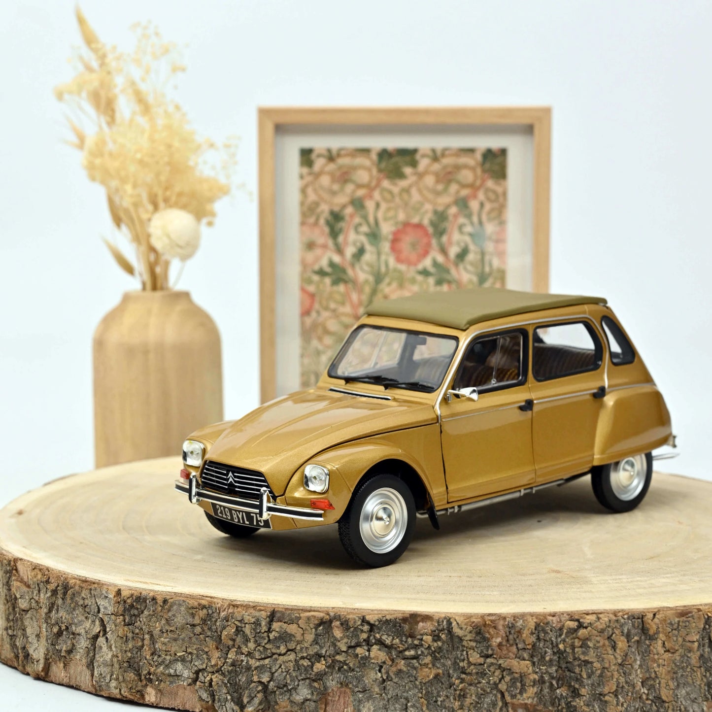 Citroën Dyane 1978 Opale Beige metallic – Norev