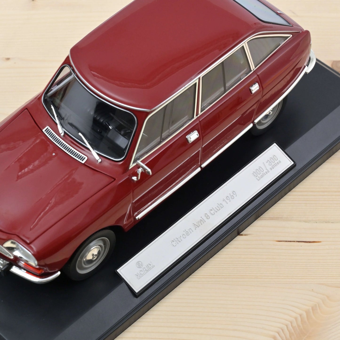 Citroën Ami 8 Club 1969 Masséna Red – Die‑Cast Norev (300 pcs)