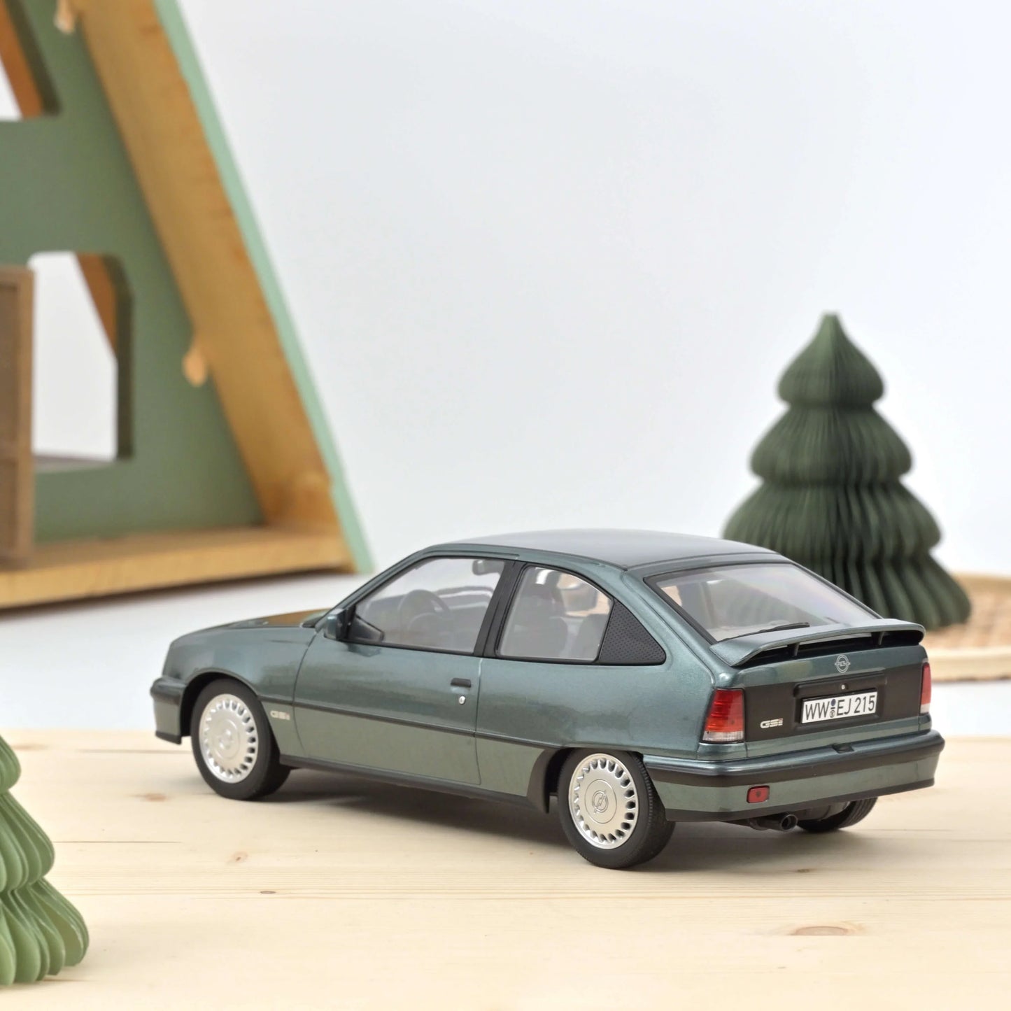 Opel Kadett GSi 1987 Blue metallic – Norev