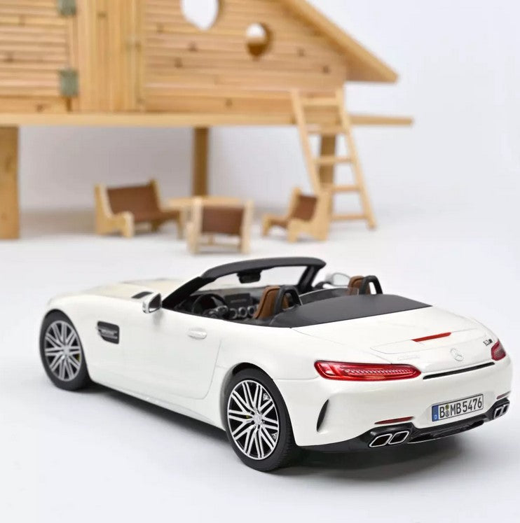 Mercedes‑AMG GT C Roadster 2019 – White Metallic – Norev
