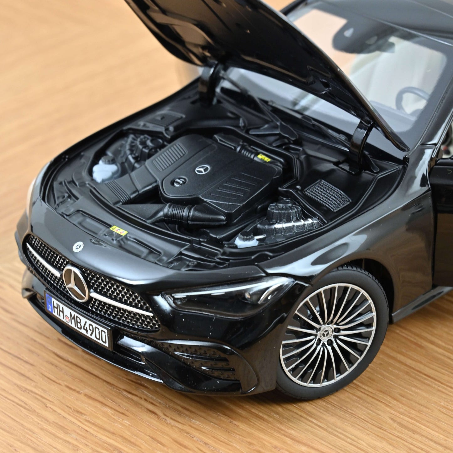 Mercedes‑Benz CLE Coupé 2024 – Obsidian Black Metallic – 1:18 (Norev)