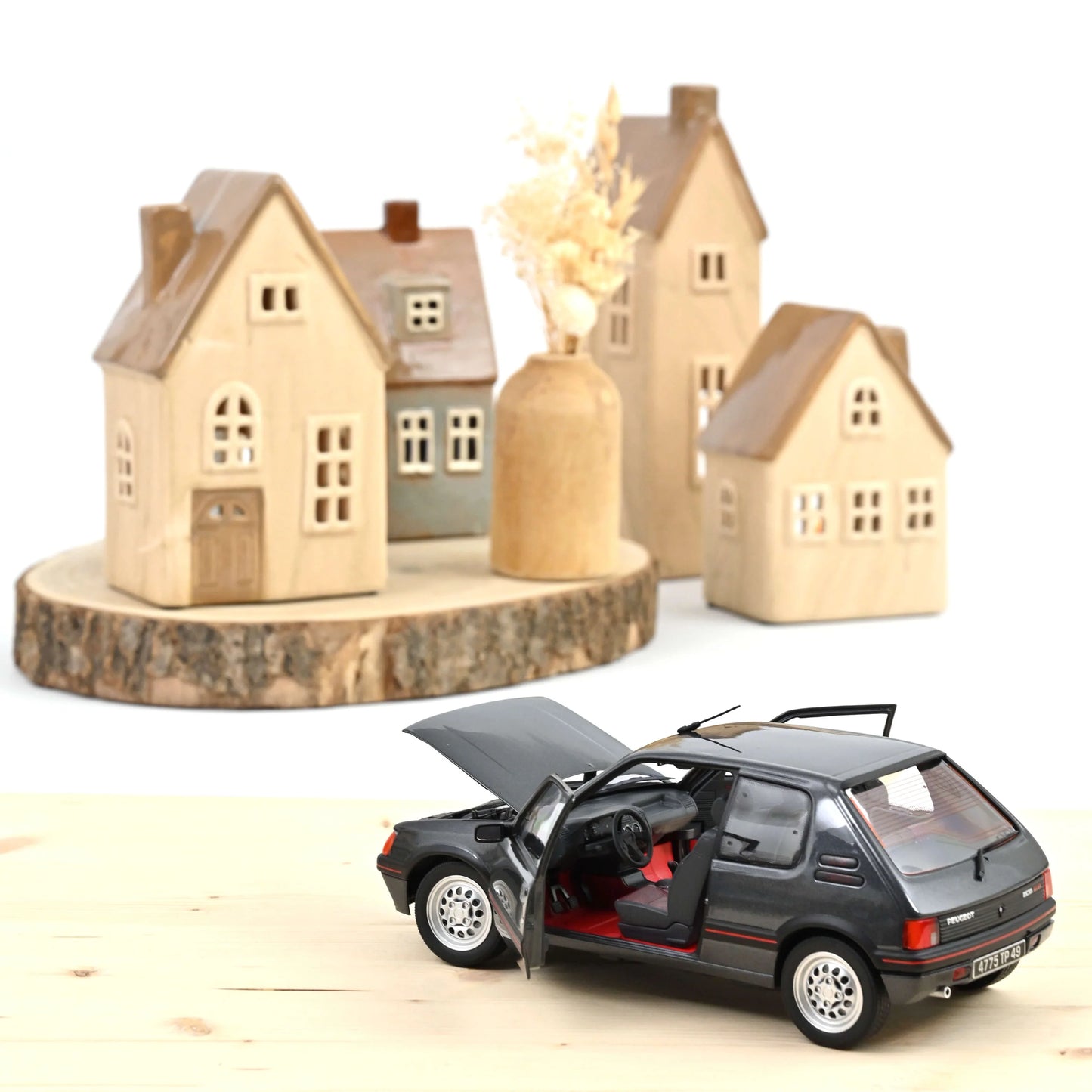 Peugeot 205 GTi 1.6 – 1988 – Graphite Grey – 1:18 – Norev