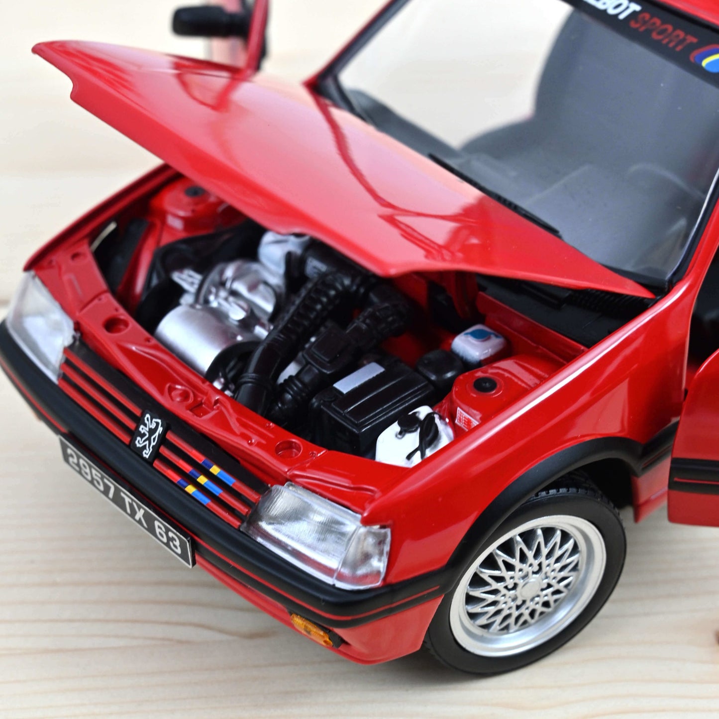 Peugeot 205 GTi 1.9 PTS Deco 1991 – Vallelunga Red – Norev