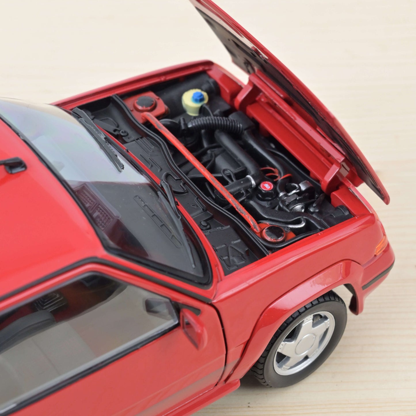 Renault Supercinq GT Turbo 1989 – Red – Norev