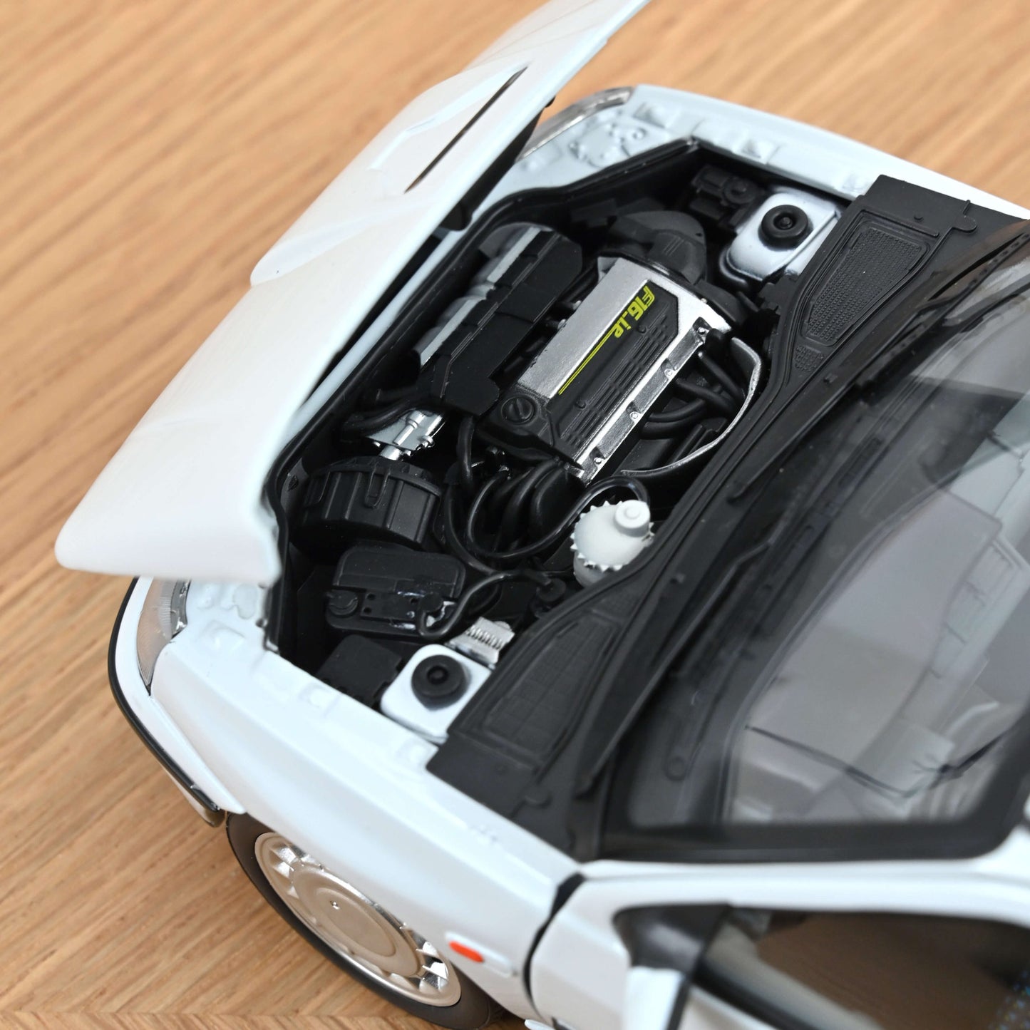 Renault Clio 16S 1991 – Glacier White – Norev