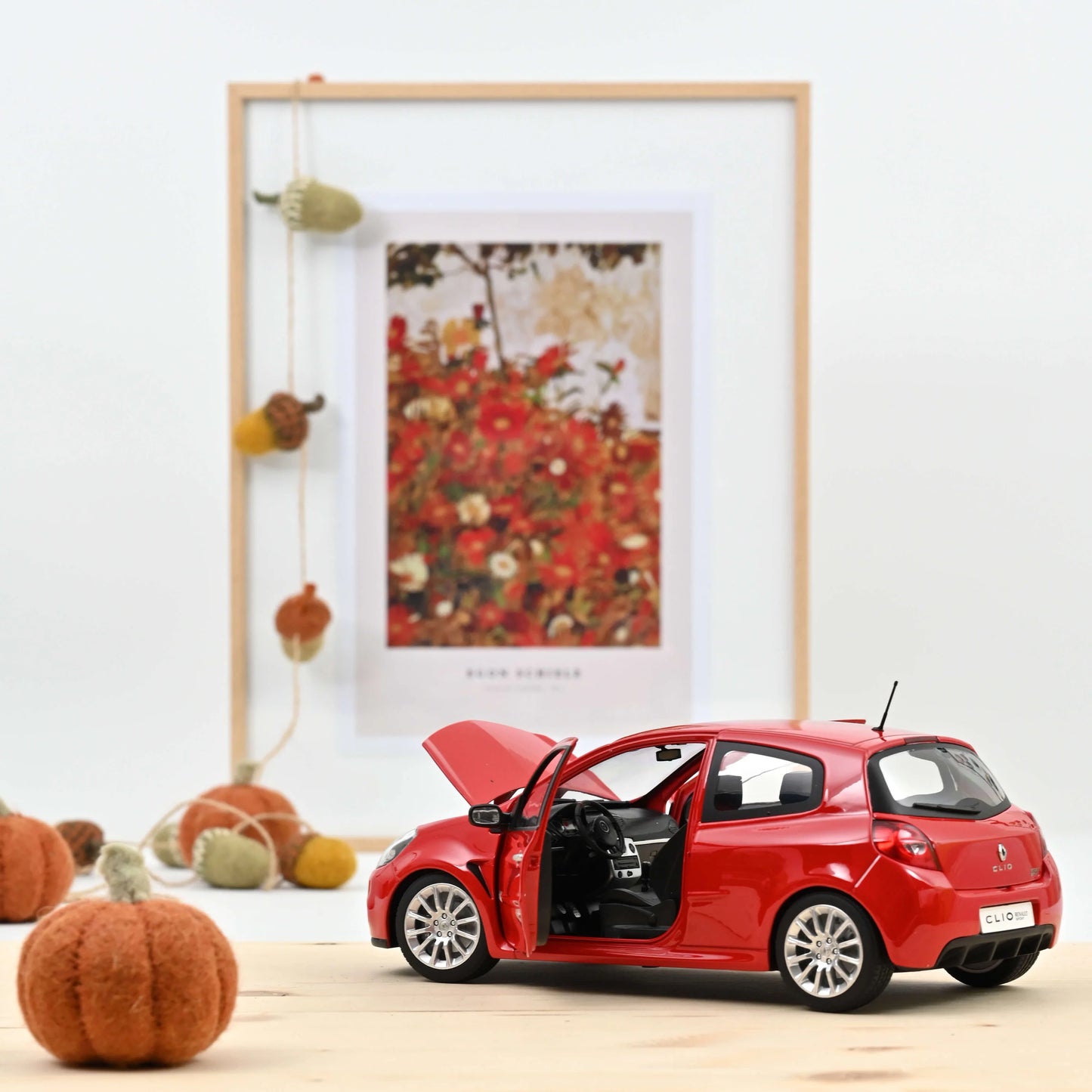 Renault Clio R.S. 2006 Toro Red – Die‑Cast Norev