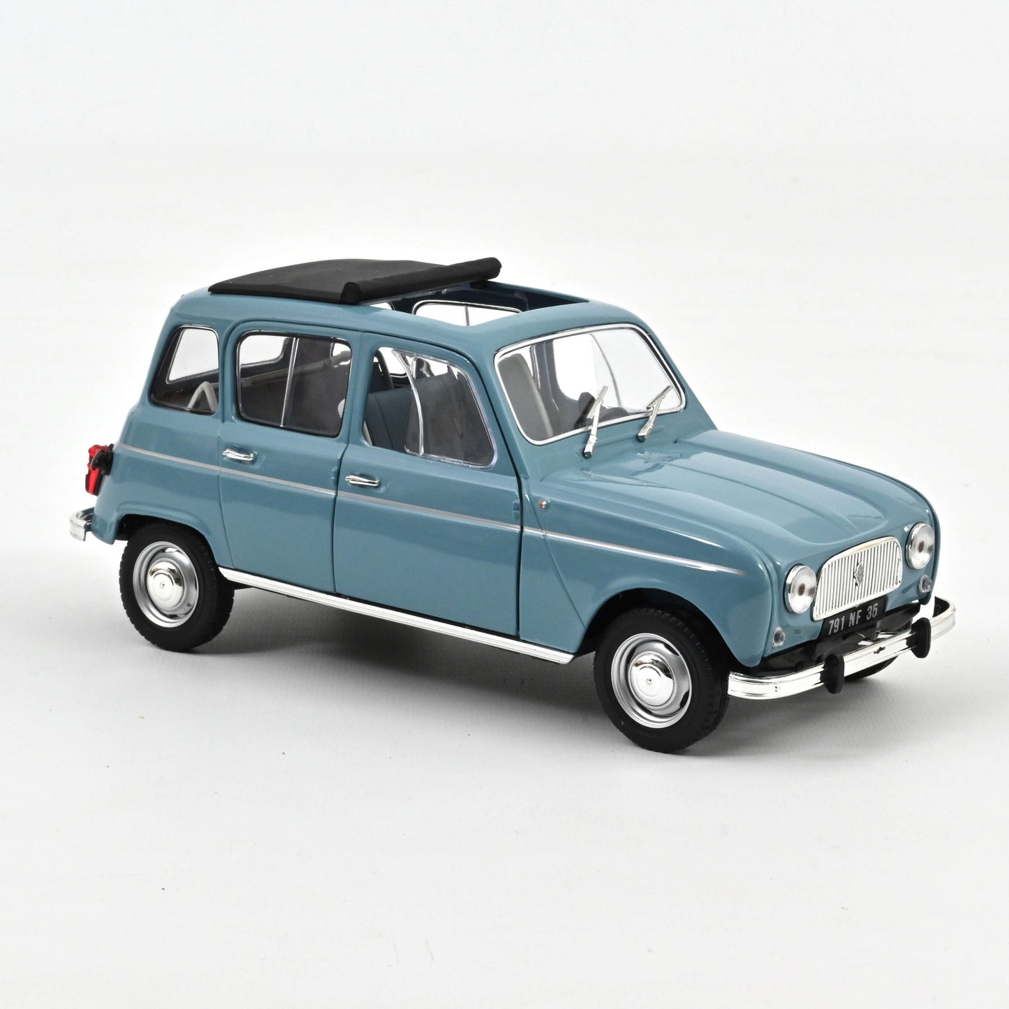Renault 4 L 1966 – French Blue – Norev