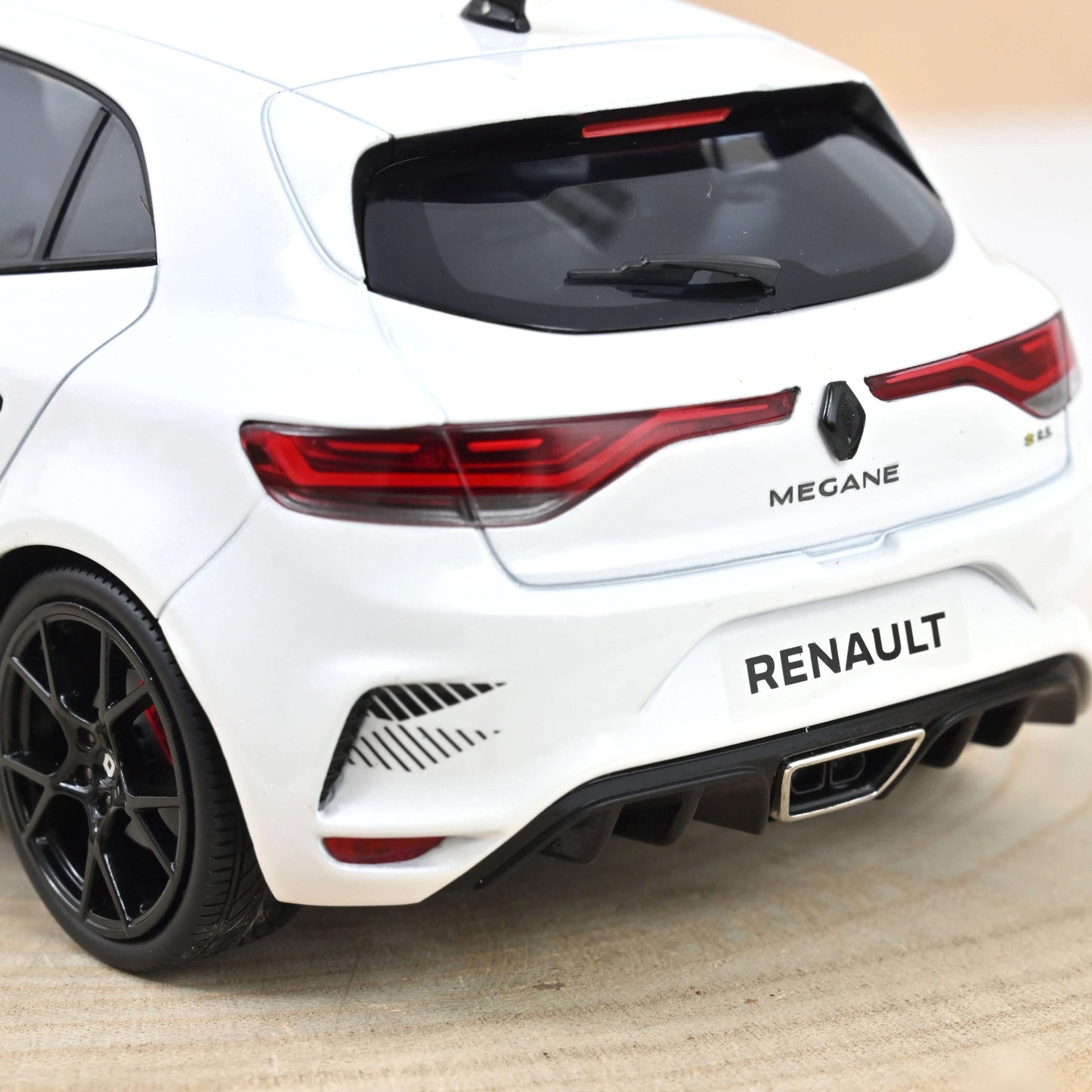 Renault Megane R.S. Ultime 2023 – Pearl White – Norev