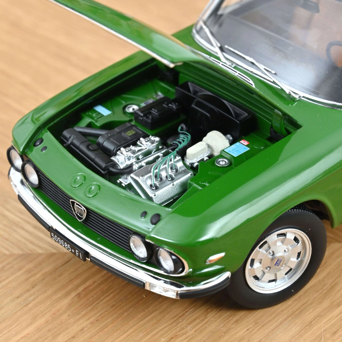 Lancia Fulvia 3 1975 Dublin Green – Norev