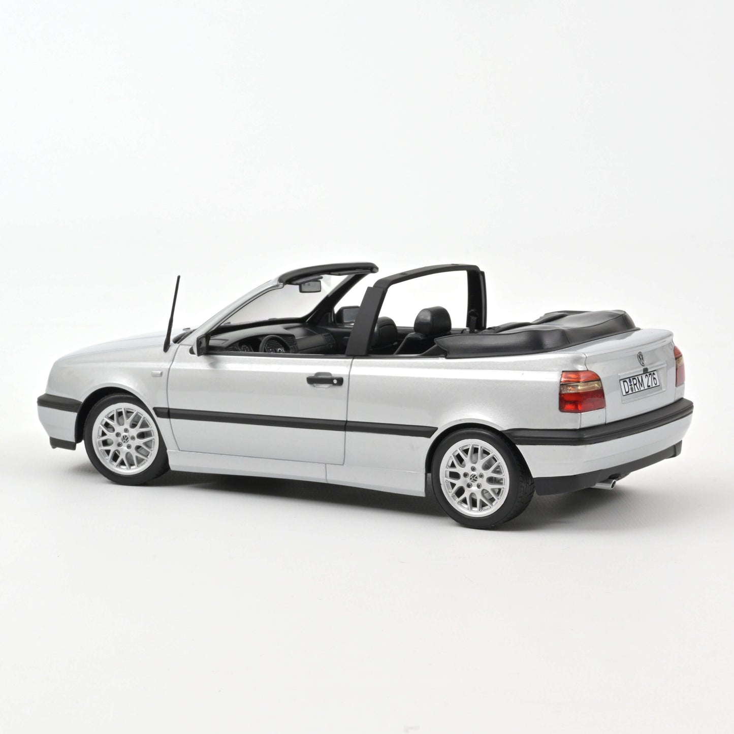 Volkswagen Golf Cabriolet 1995 Silver – Norev