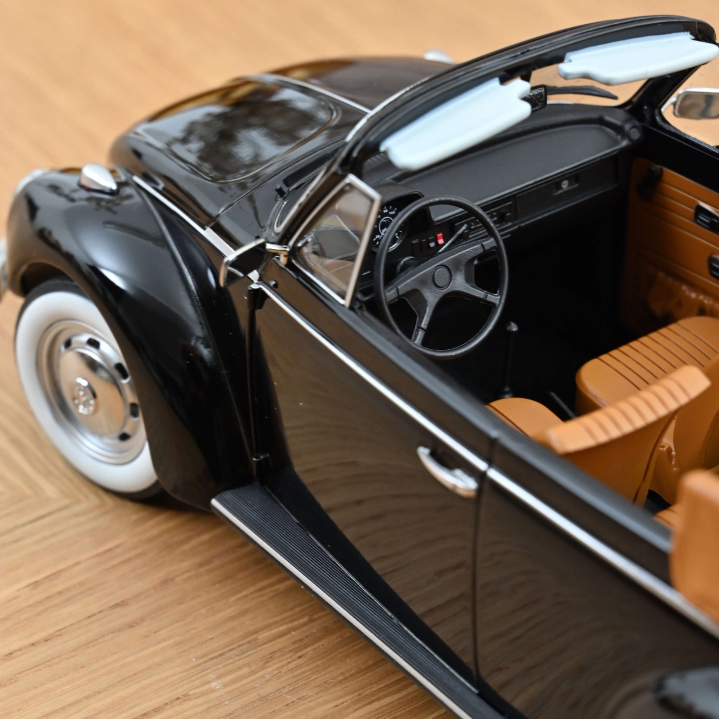 VW 1303 Cabriolet 1972 Black – Norev