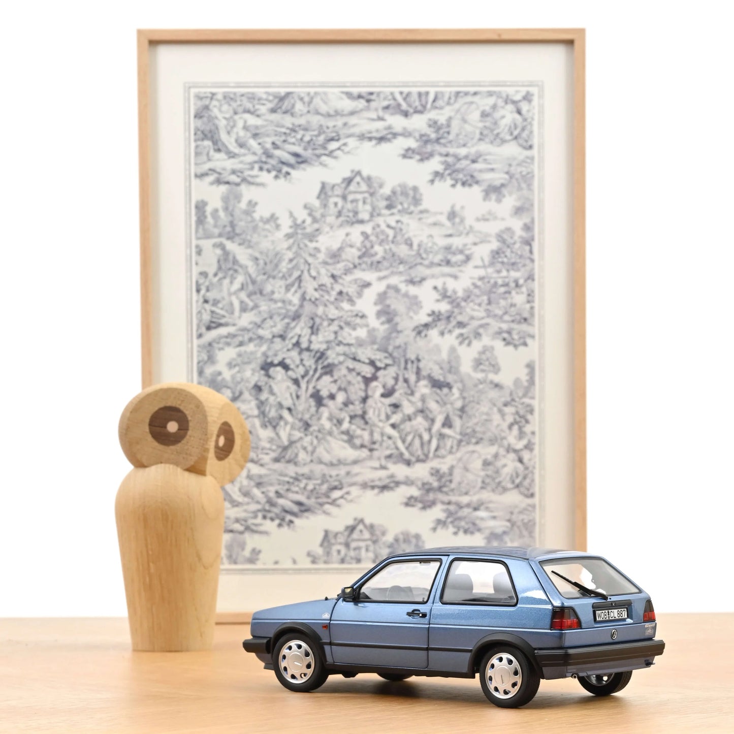 Volkswagen Golf 10 Million – 1988 – Star Blue Metallic – 1:18 – Norev