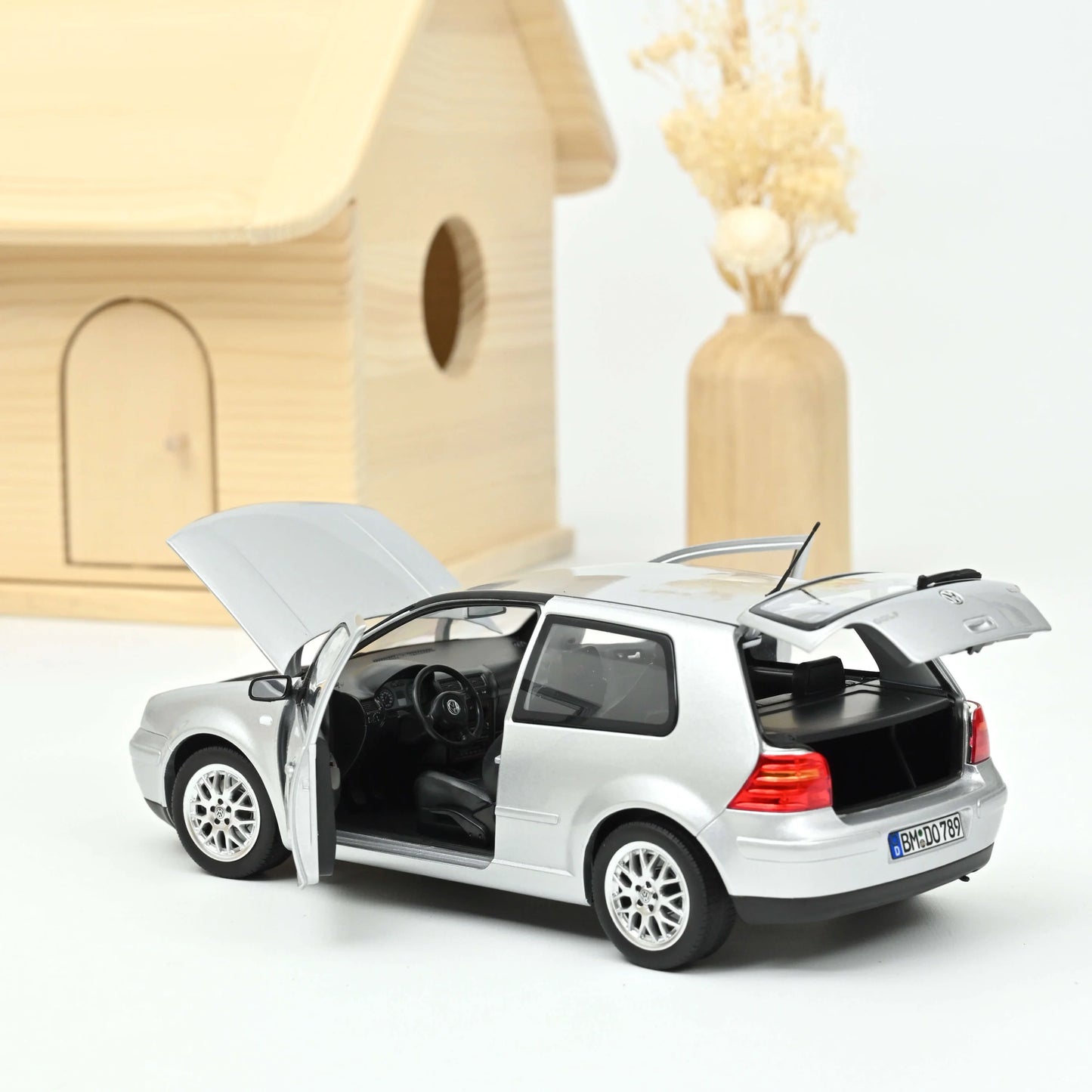 VW Golf GTI 1998 Silver - Norev