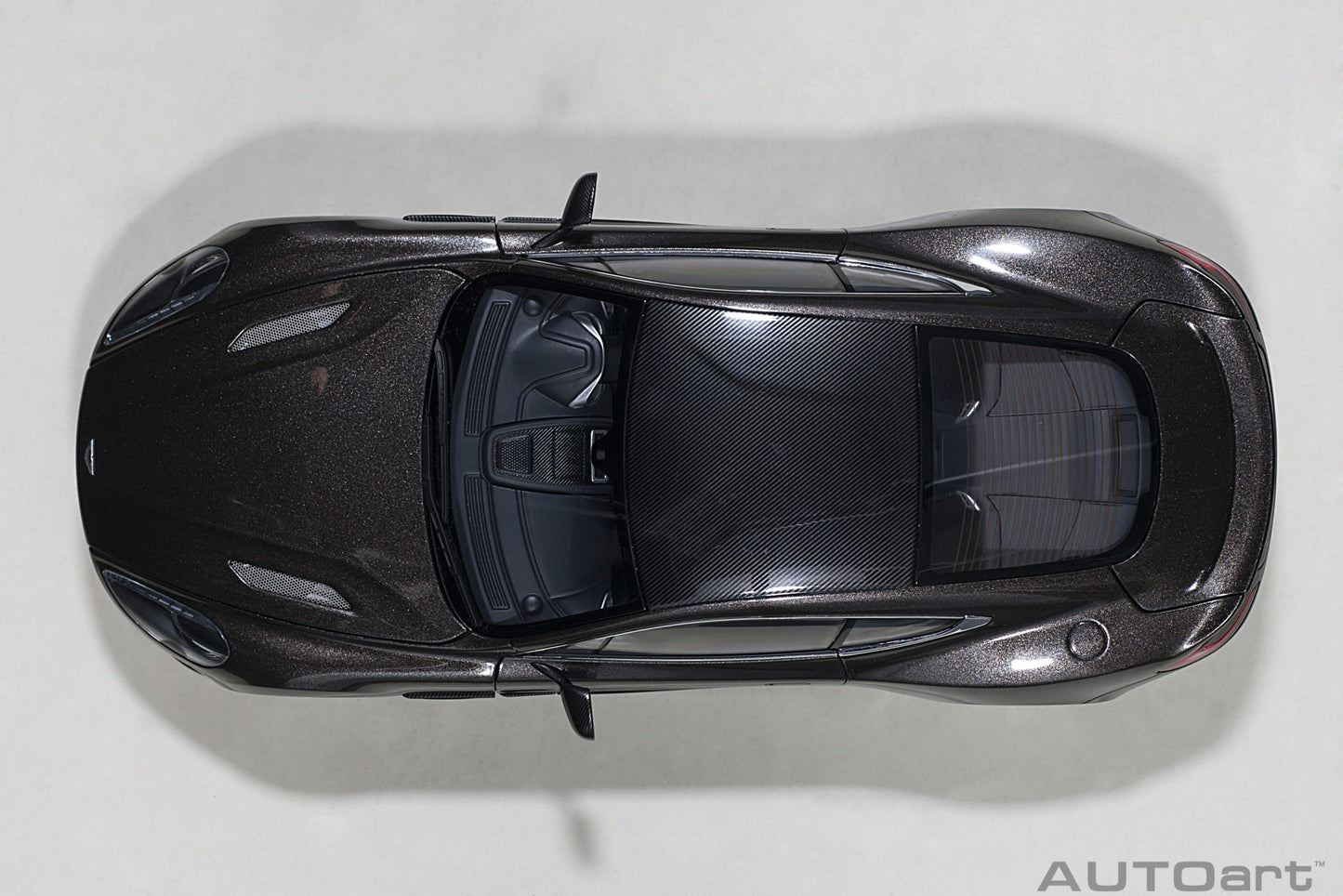 Aston Martin Vanquish S – 2017 – Kopi Bronze – Autoart