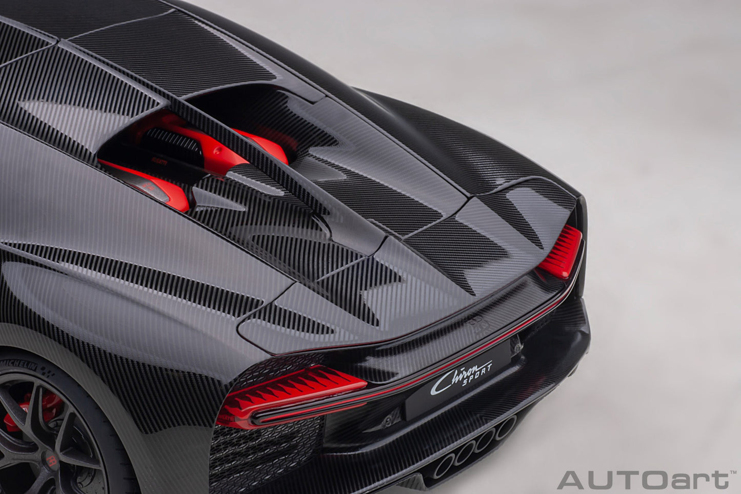 Bugatti Chiron Sport – 2019 – Italian Red & Carbon – Autoart