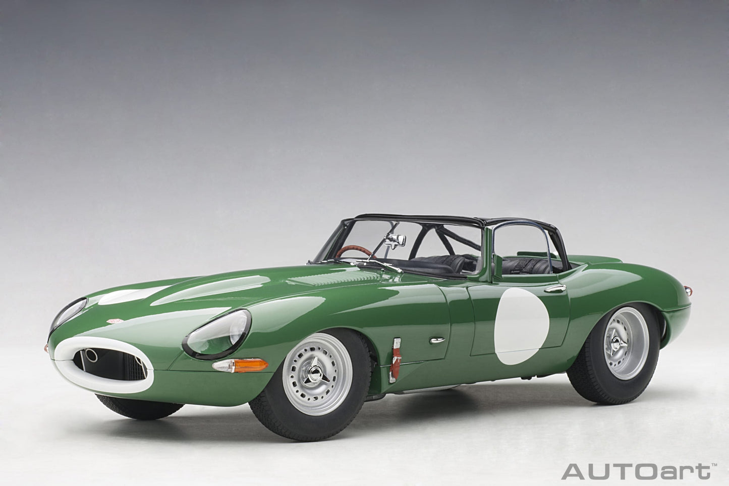 Jaguar Lightweight E‑Type – 2015 – Opalescent Dark Green – Autoart