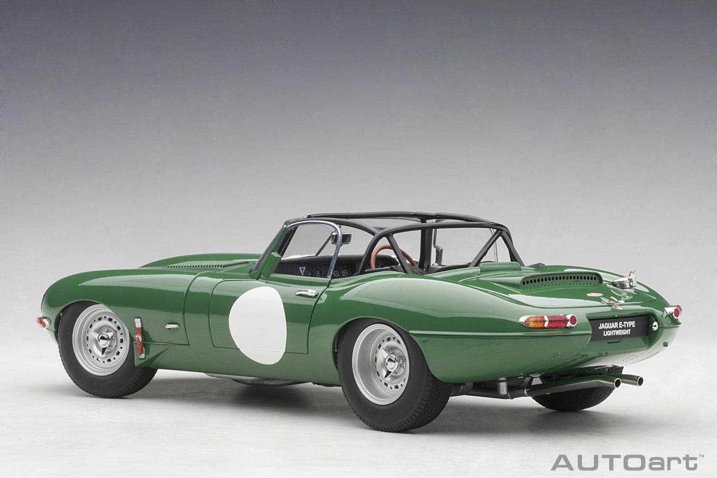 Jaguar Lightweight E‑Type – 2015 – Opalescent Dark Green – Autoart