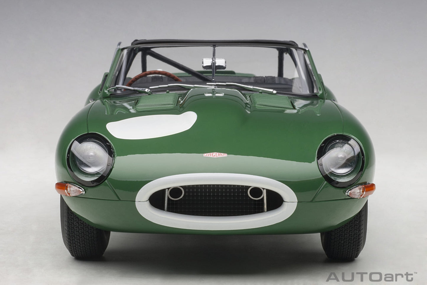 Jaguar Lightweight E‑Type – 2015 – Opalescent Dark Green – Autoart
