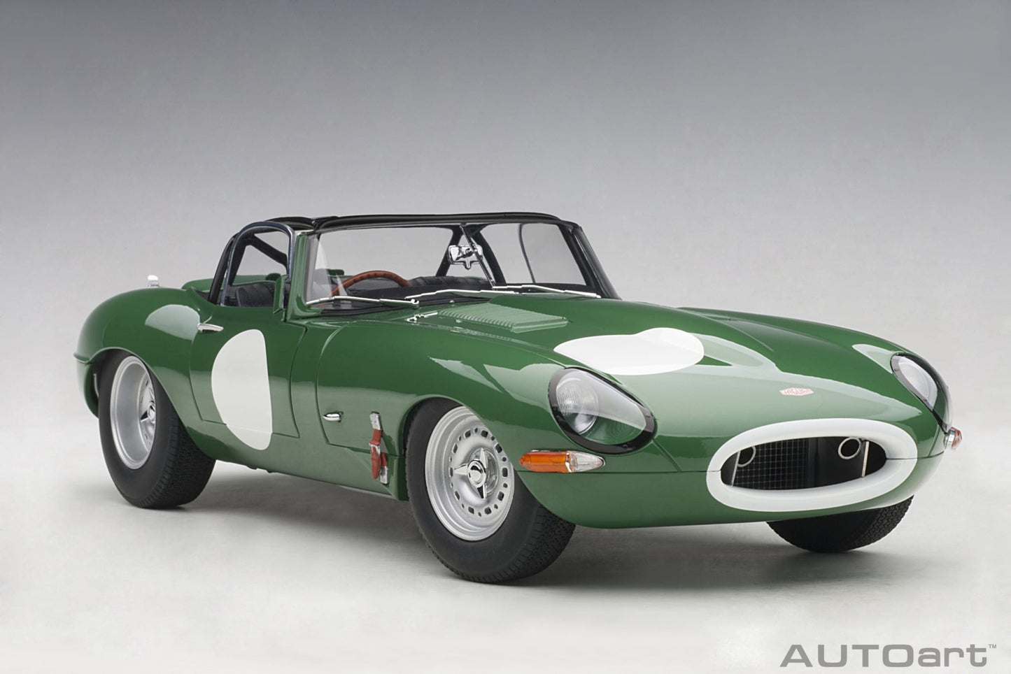 Jaguar Lightweight E‑Type – 2015 – Opalescent Dark Green – Autoart