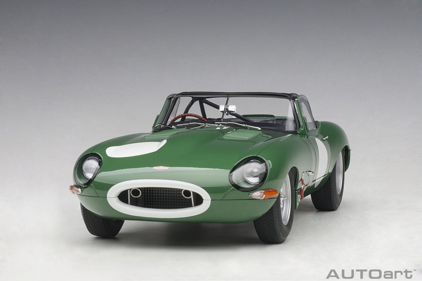 Jaguar Lightweight E‑Type – 2015 – Opalescent Dark Green – Autoart