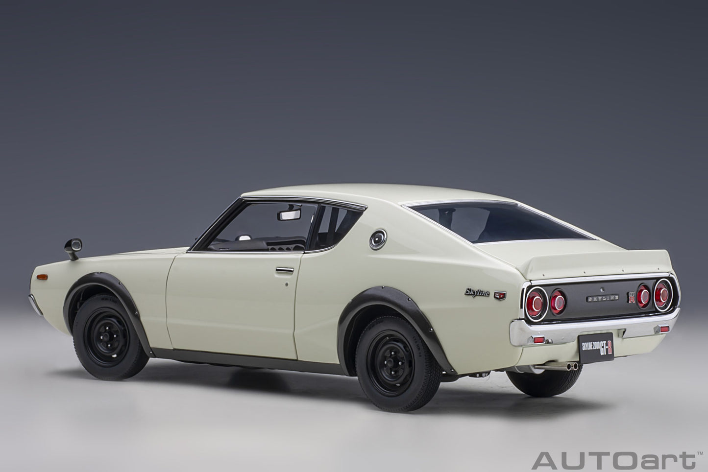 Nissan Skyline 2000 GT‑R (KPGC110) – 1973 – White – Autoart