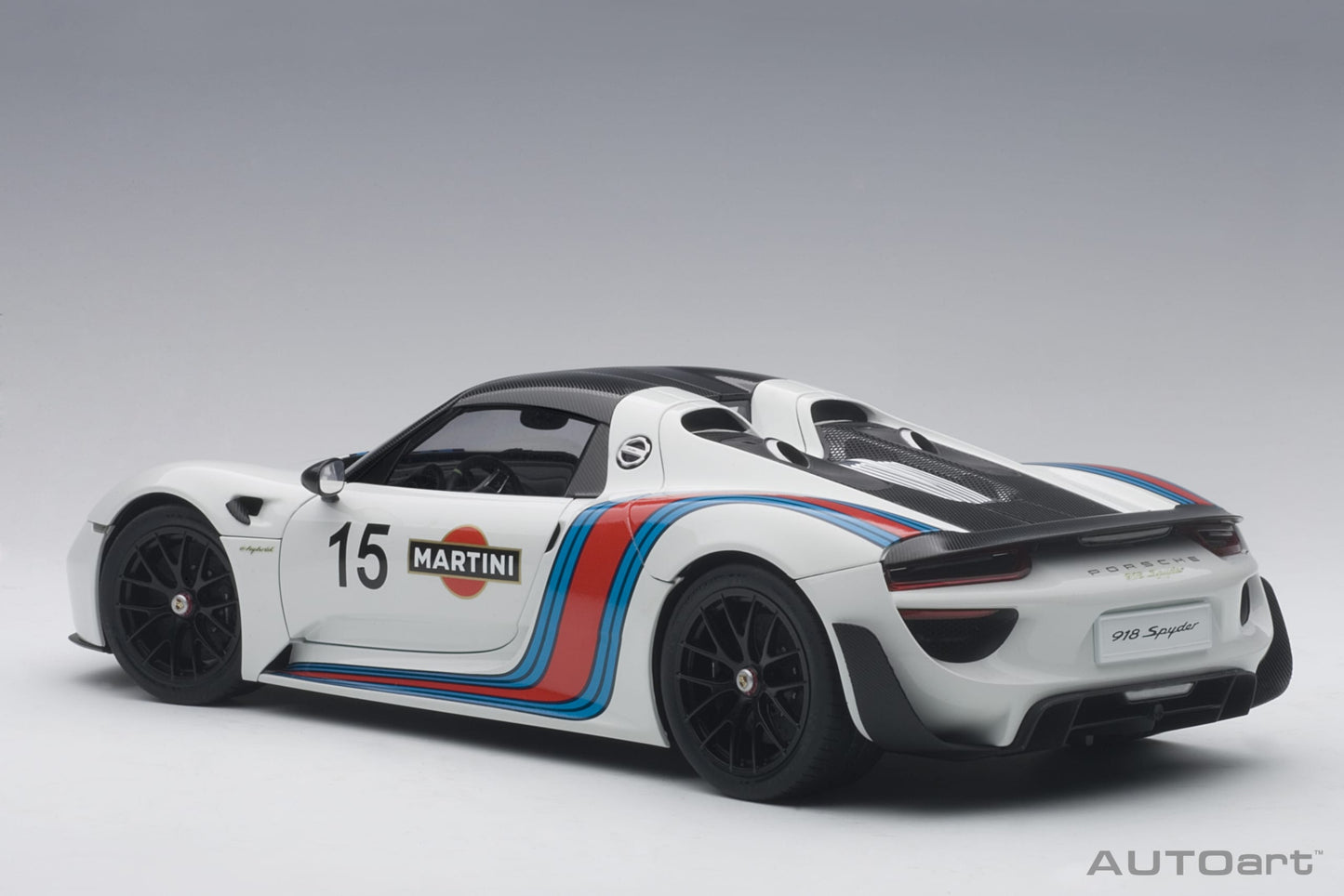 Porsche 918 Spyder Weissach Package – 2013 – White & Martini Livery – AUTOart