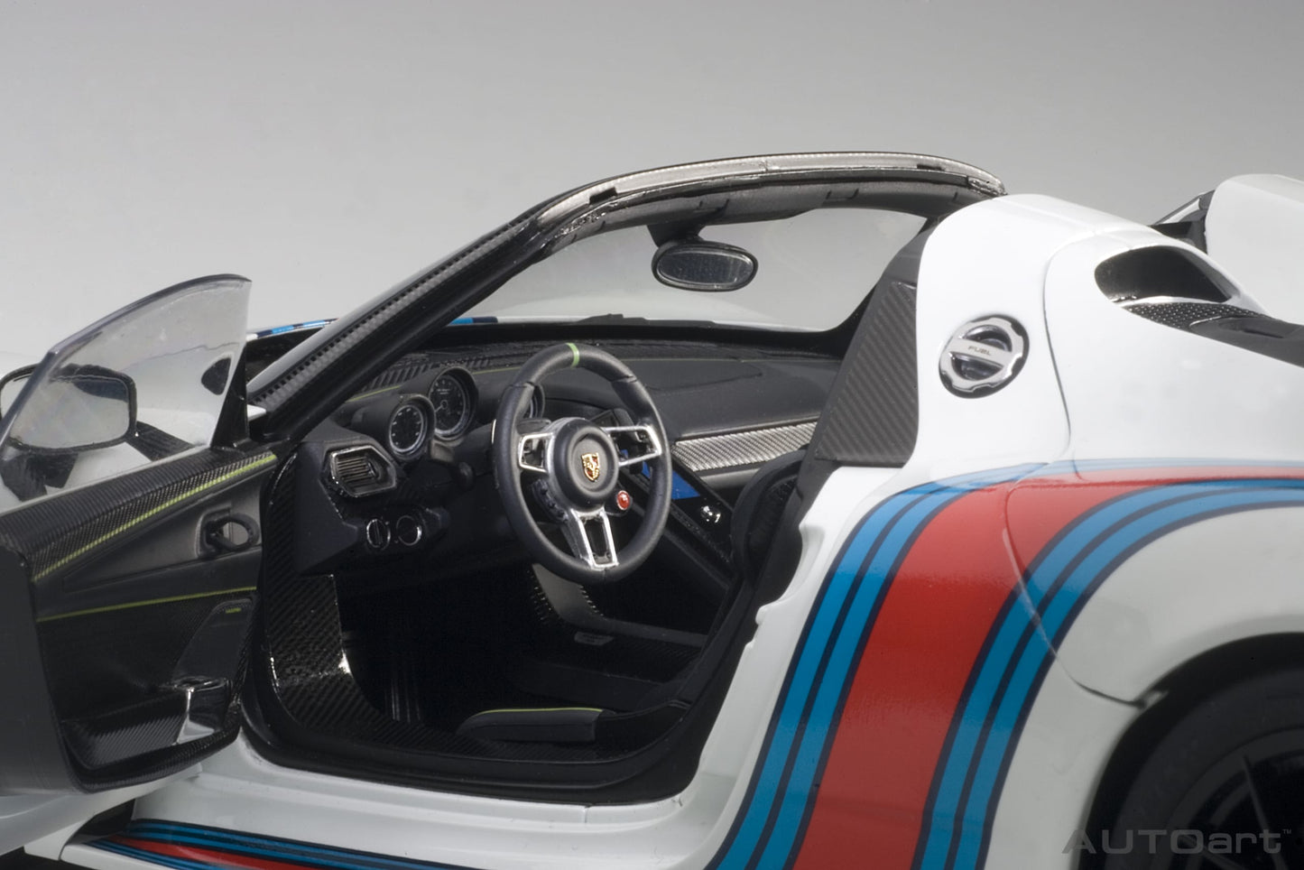 Porsche 918 Spyder Weissach Package – 2013 – White & Martini Livery – AUTOart