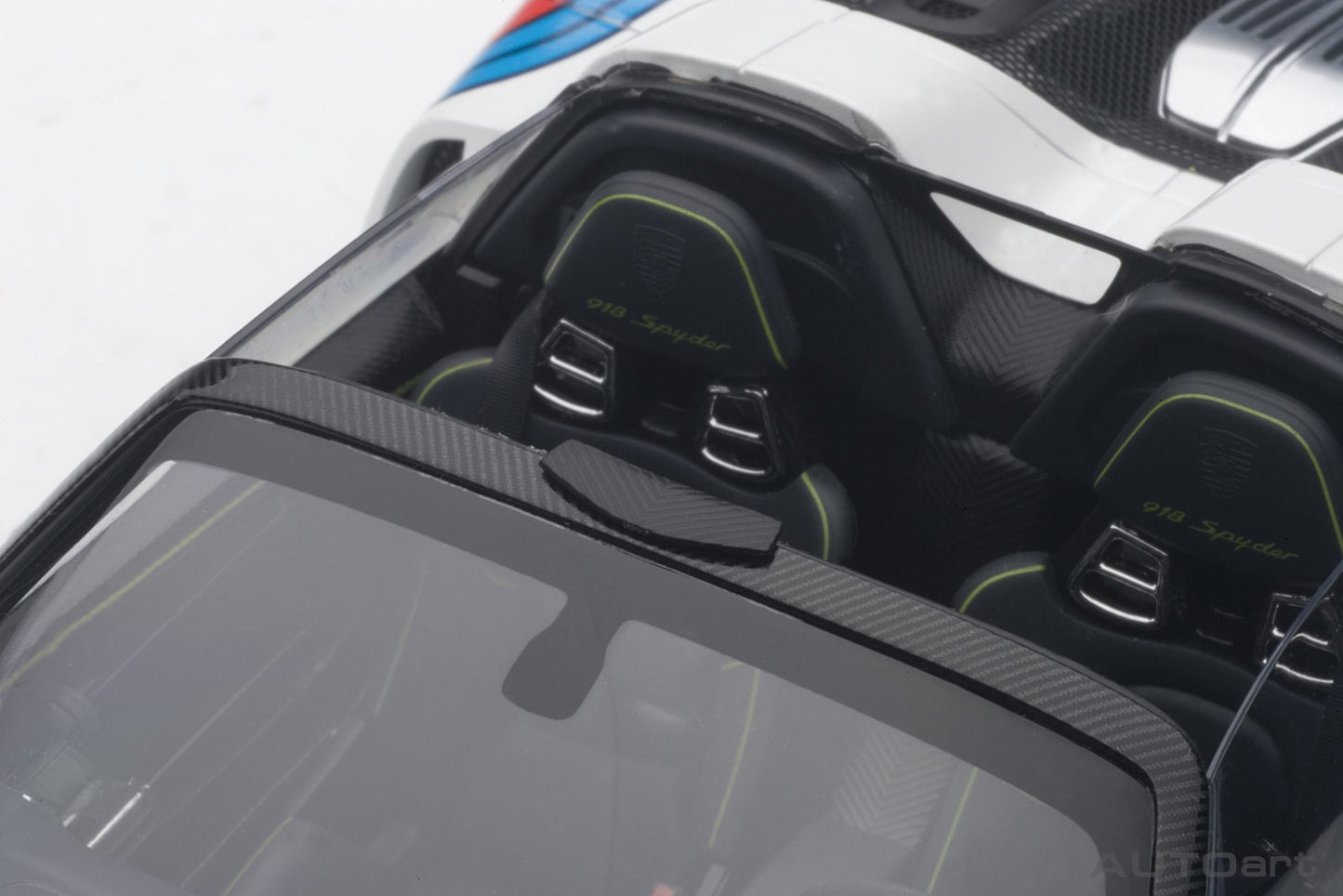 Porsche 918 Spyder Weissach Package – 2013 – White & Martini Livery – AUTOart