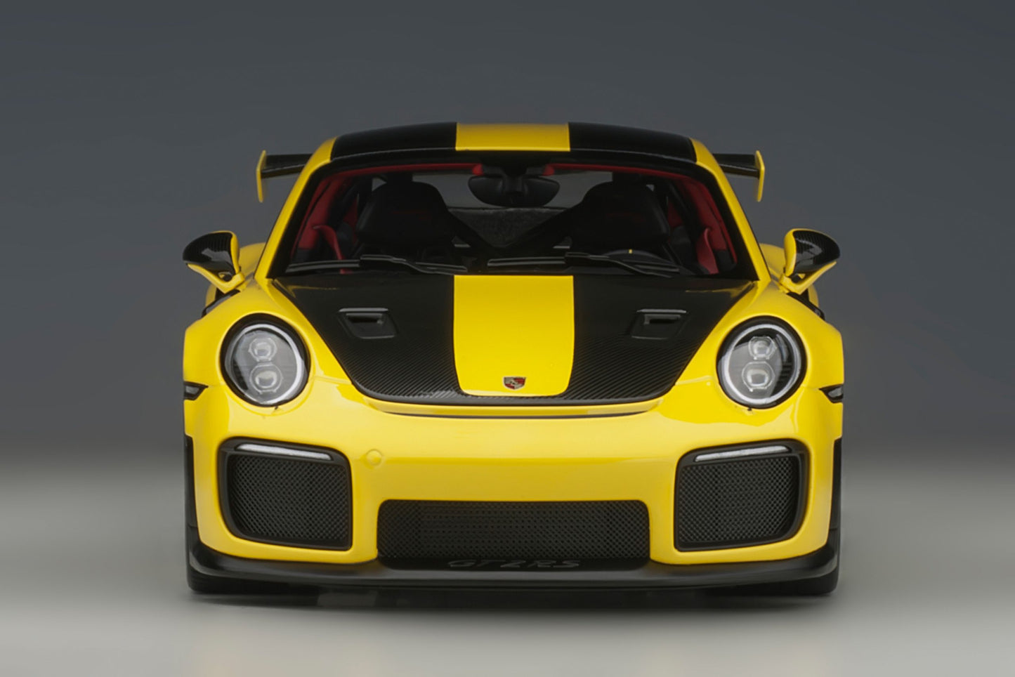 Porsche 911 (991.2) GT2 RS Weissach Package – 2017 – Racing Yellow – 1:18 – AUTOart