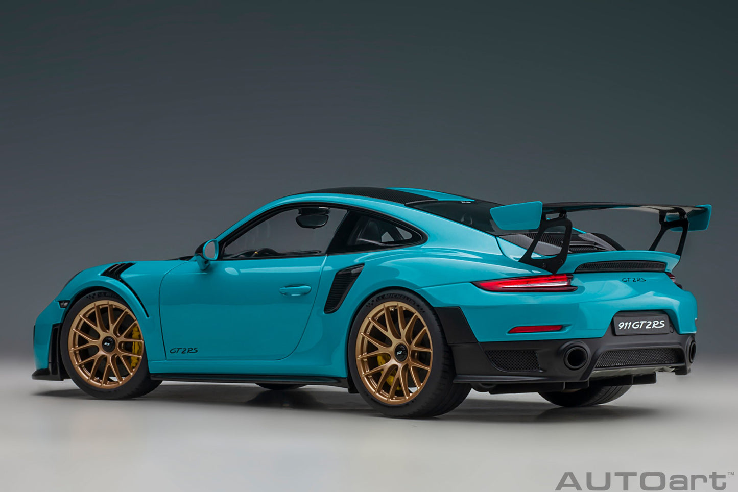 Porsche 911 (991.2) GT2 RS Weissach Package – 2017 – Miami Blue – AUTOart