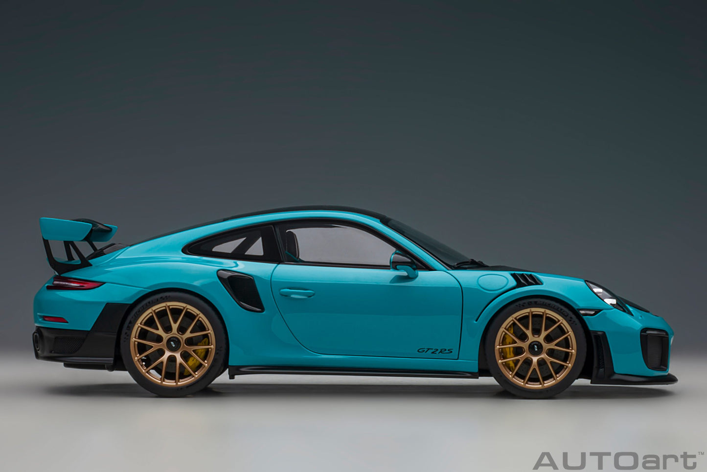 Porsche 911 (991.2) GT2 RS Weissach Package – 2017 – Miami Blue – AUTOart