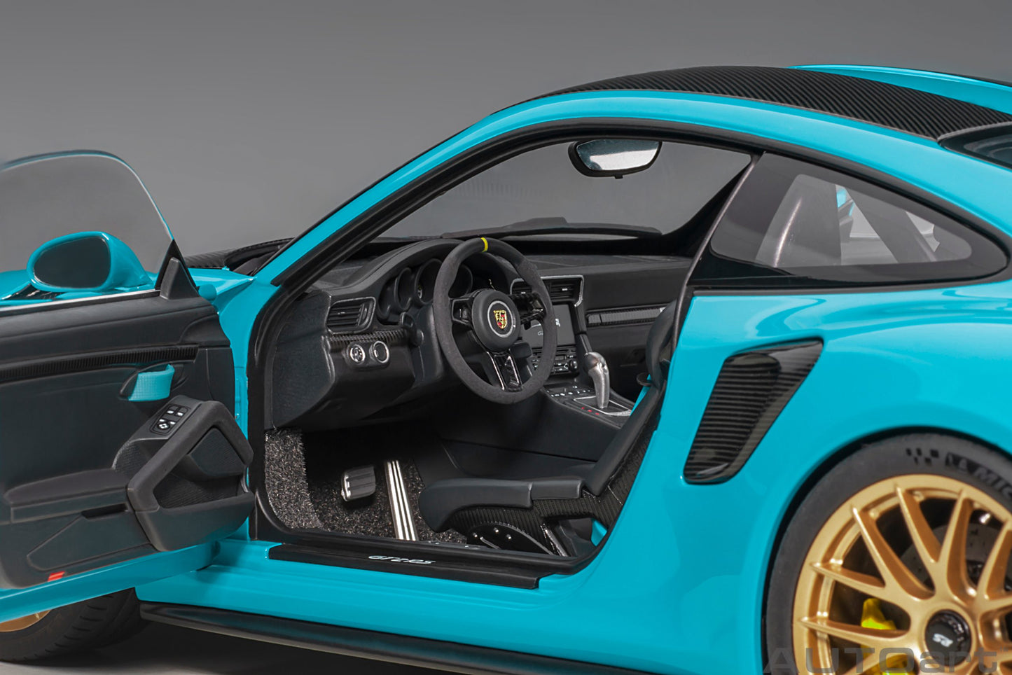 Porsche 911 (991.2) GT2 RS Weissach Package – 2017 – Miami Blue – AUTOart