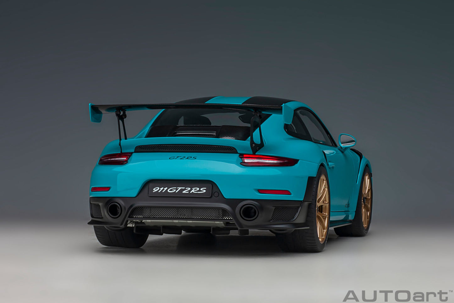 Porsche 911 (991.2) GT2 RS Weissach Package – 2017 – Miami Blue – AUTOart