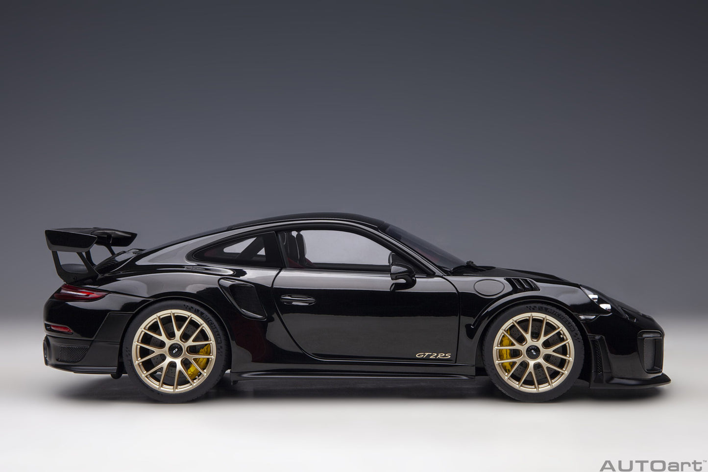Porsche 911 (991.2) GT2 RS Weissach Package – 2017 – Black – AUTOart