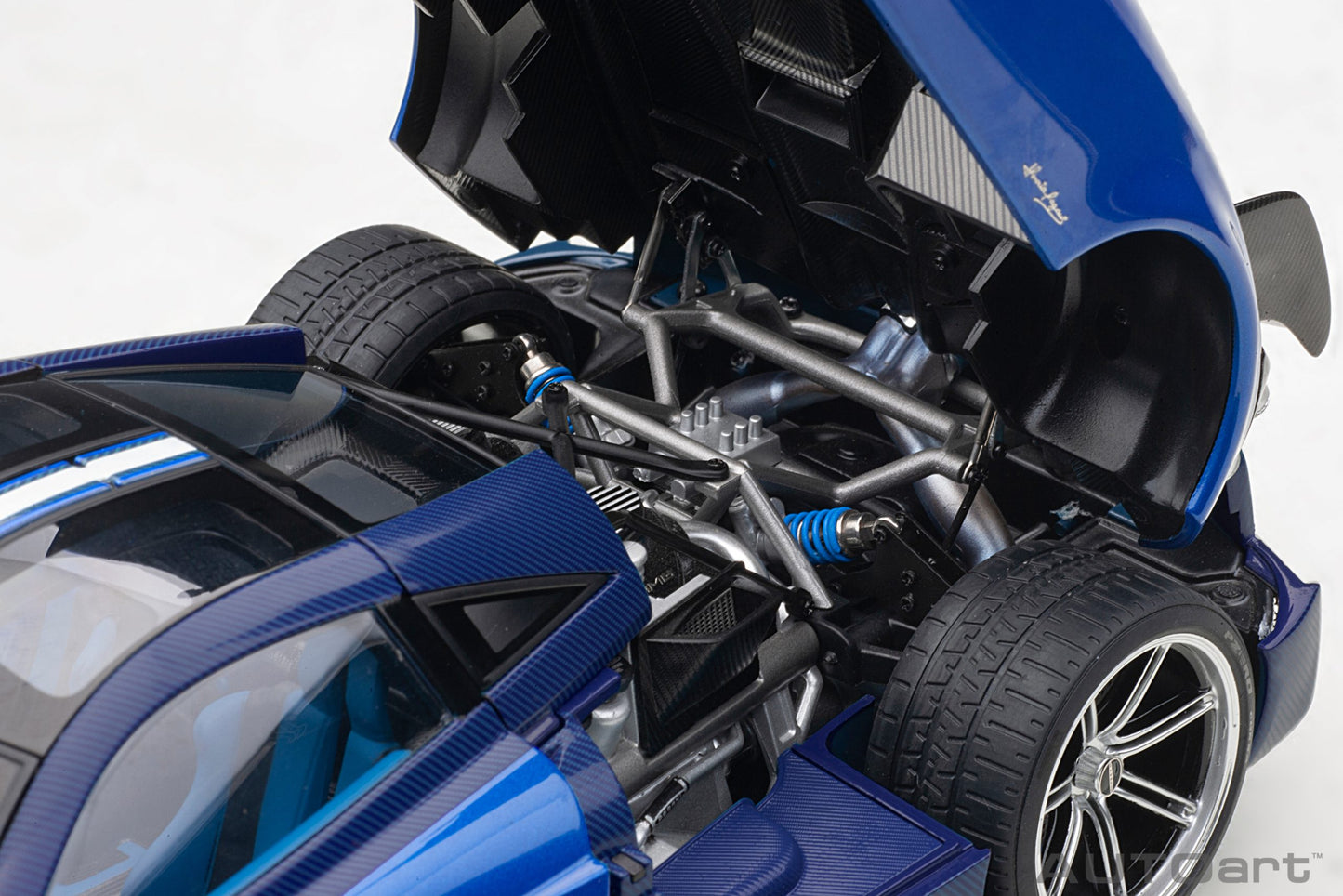 Pagani Huayra BC – 2017 – Blu Francia/Carbon – AUTOart