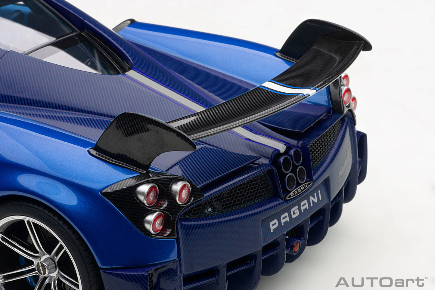 Pagani Huayra BC – 2017 – Blu Francia/Carbon – AUTOart