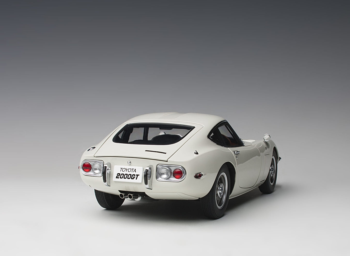 Toyota 2000GT – 1967 – White – AUTOart