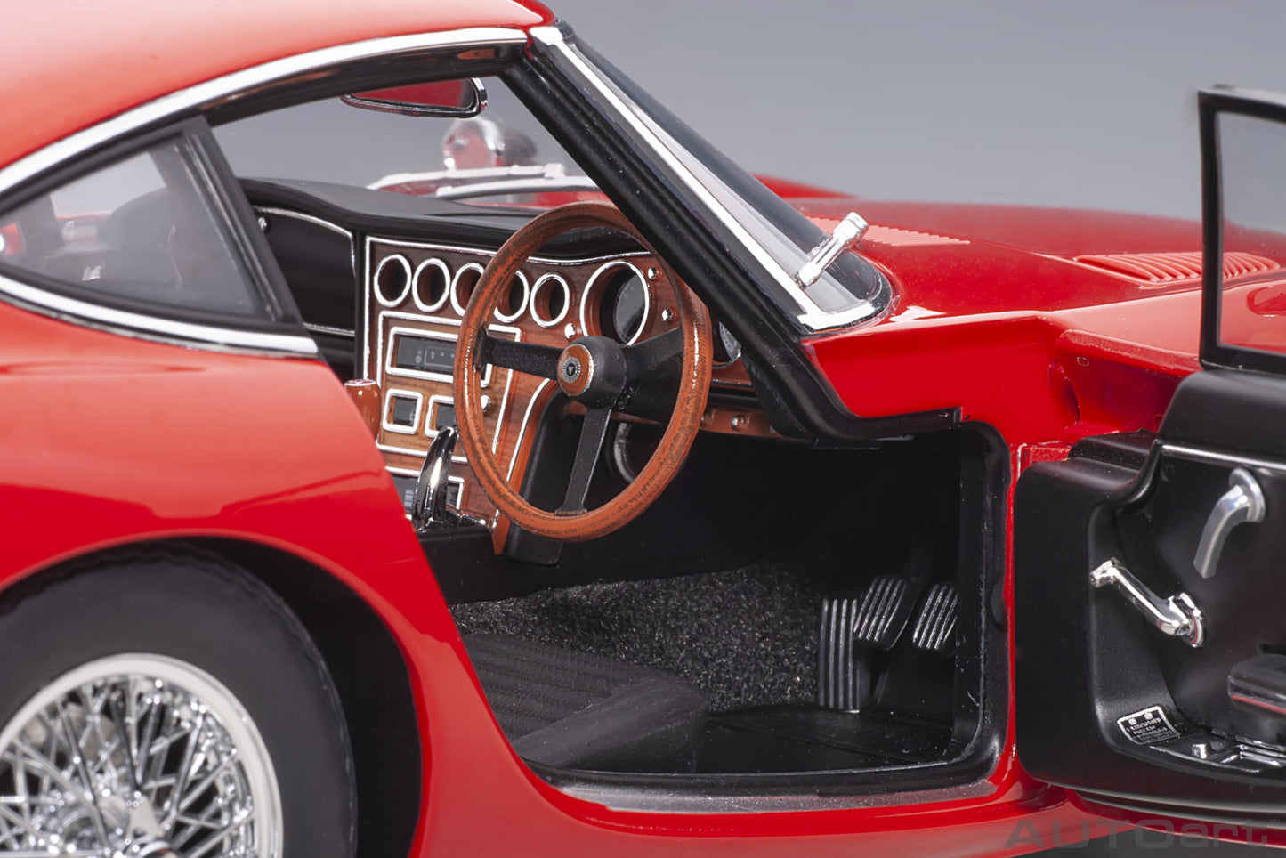 Toyota 2000GT – 1967 – Red with Wire‑Spoke Wheels – AUTOart