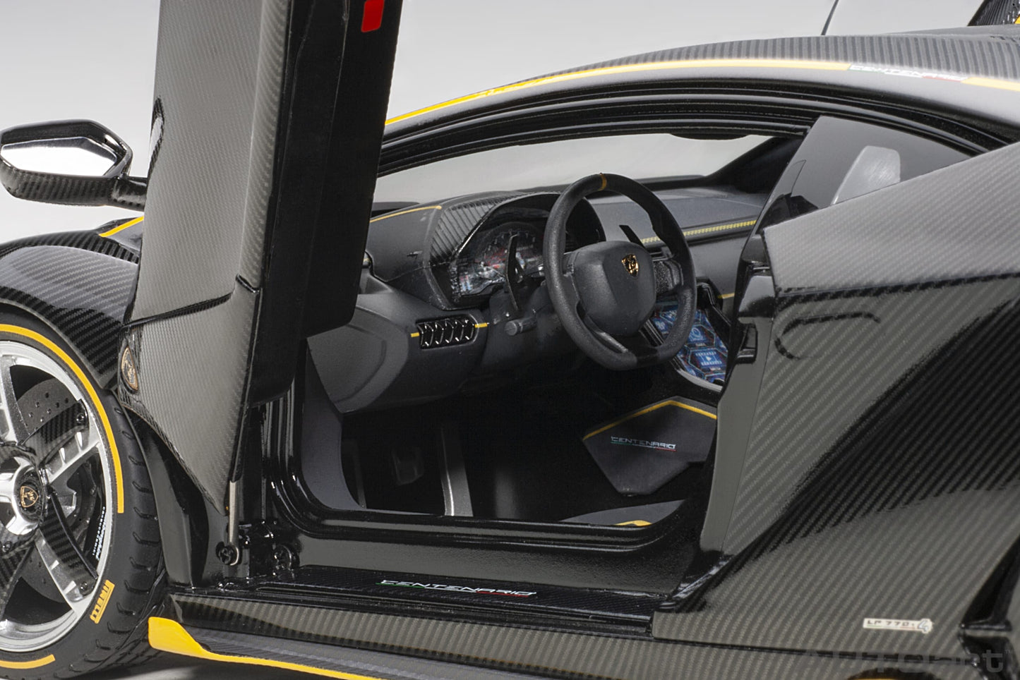 Lamborghini Centenario – 2017 – Carbon (Clear Carbon with Yellow Accents) – 1:18 – AUTOart