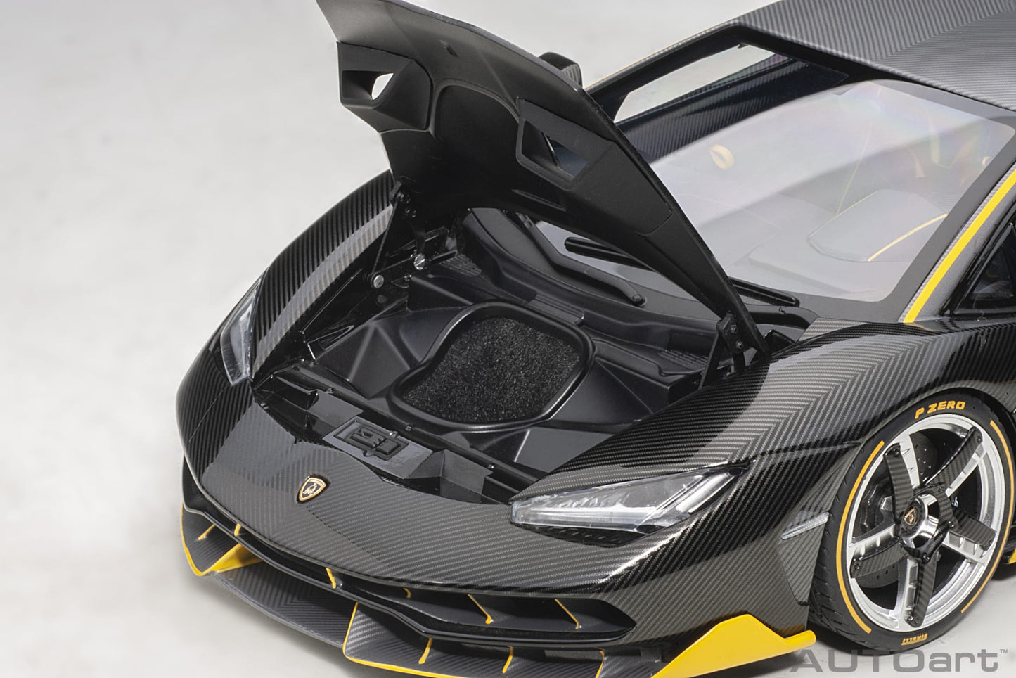 Lamborghini Centenario – 2017 – Carbon (Clear Carbon with Yellow Accents) – 1:18 – AUTOart