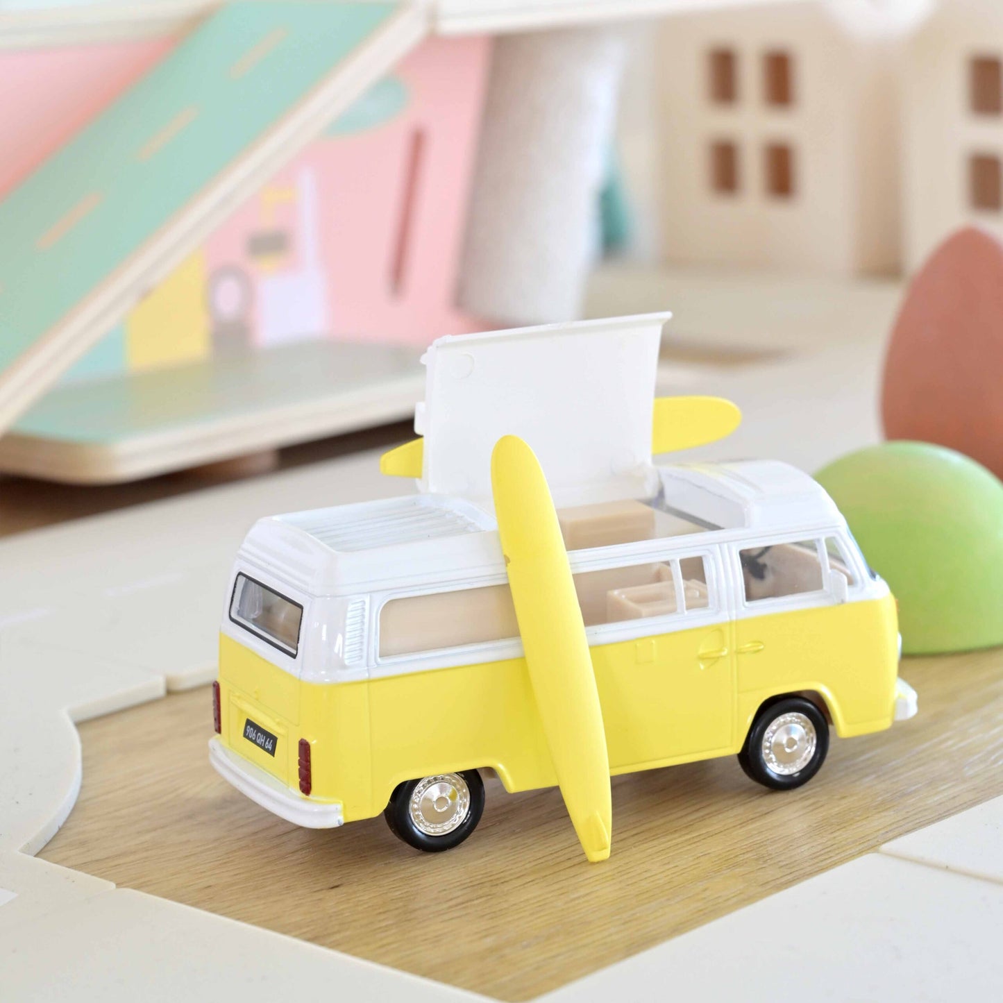VW T2b Camper Van 1973 – Yellow/White – Norev Jet‑Car