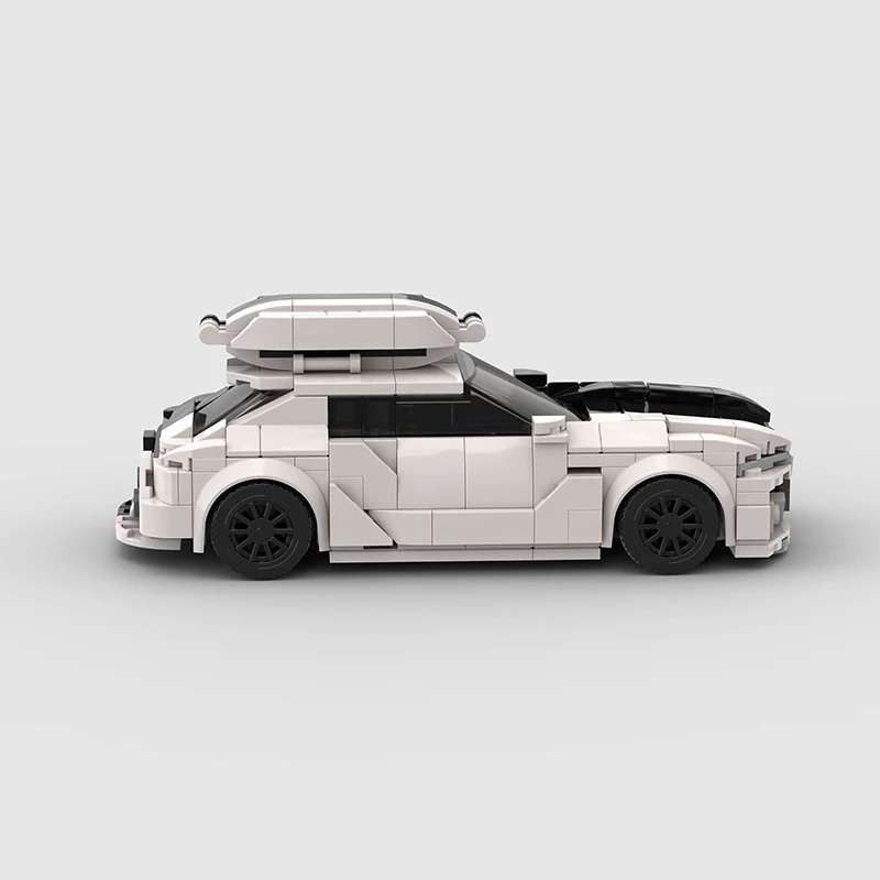 Audi RS6 Black and White model iz bočnog ugla