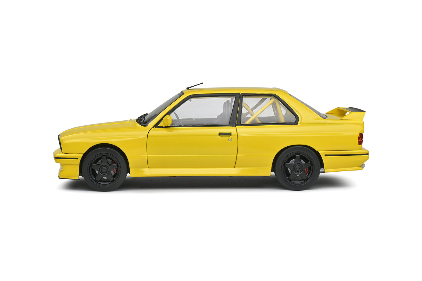 BMW E30 M3 – Dakar Yellow “Street Fighter” – 1990 – 1:18 | Solido